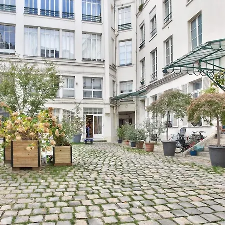 Luxury For 7 At Magenta - 10 Paris